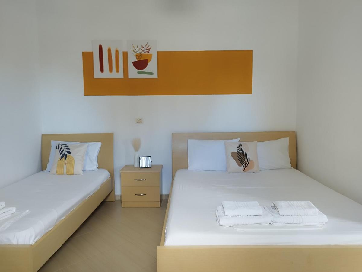 Iris Apartments Ksamil Esterno foto