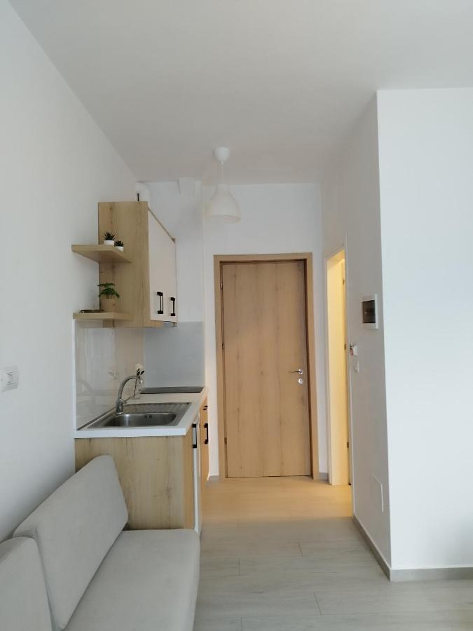 Iris Apartments Ksamil Esterno foto