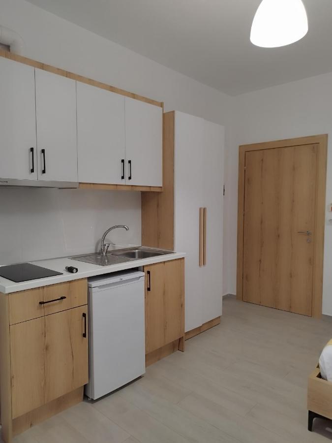 Iris Apartments Ksamil Esterno foto